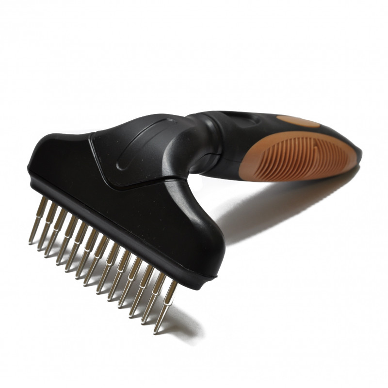 rotating pin rake comb